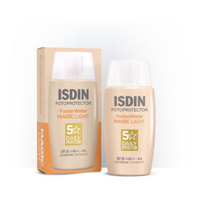 Prikažite detalje za Fotoprotector Fusion Water COLOR Light SPF 50 Slika Fotoprotector Fusion Water COLOR Light SPF 50